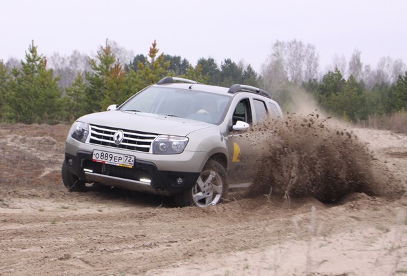 Журналисты интернет газеты Тюменского региона Vsluh.ru провели тест-драйв Renault Duster