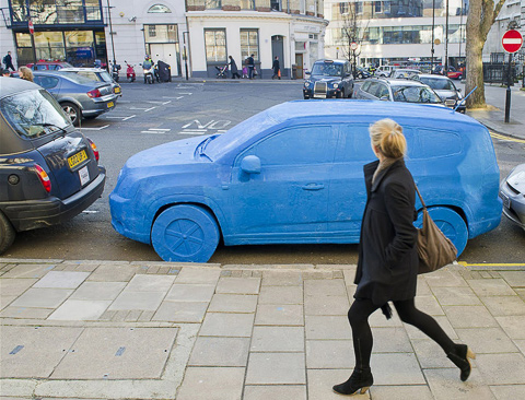 На улицах Лондона появился пластилиновый минивэн Chevrolet Orlando