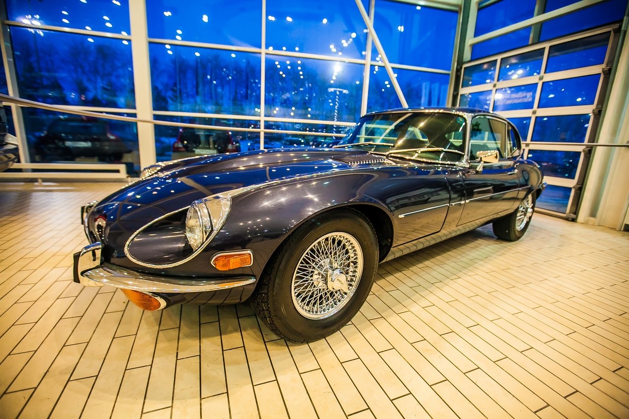 В Автограде выставлена на продажу легенда – Jaguar E-TYPE 1973 года!